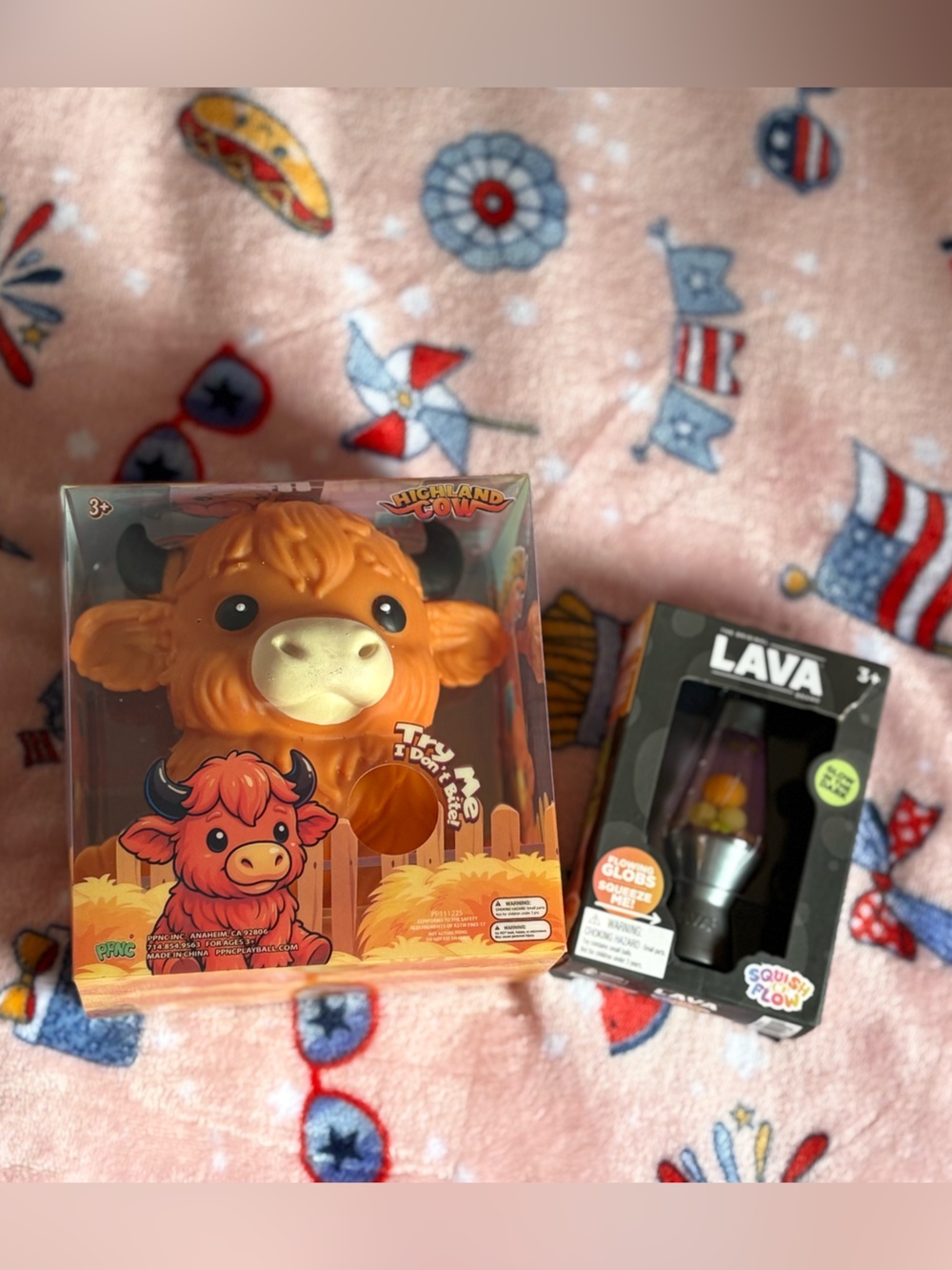 Highland Cow squishy with Schylling lava lamp